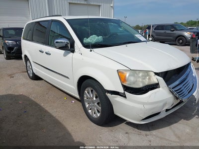 CHRYSLER TOWN & COUNTRY 2012