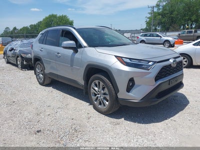 TOYOTA RAV4 2025