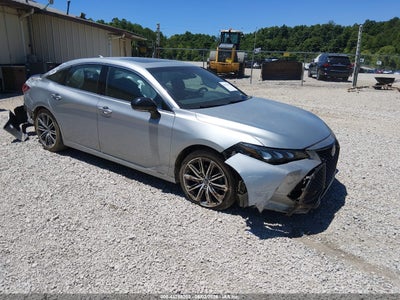 TOYOTA AVALON 2019