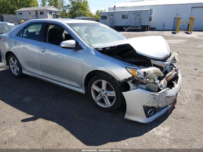 TOYOTA CAMRY 2012
