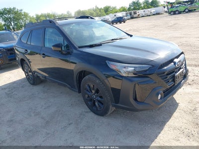 SUBARU OUTBACK 2025