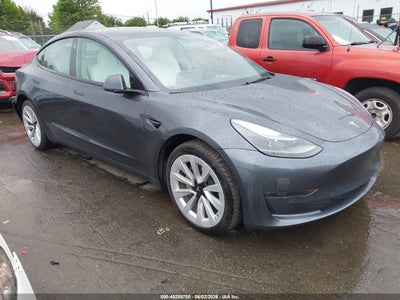 TESLA MODEL 3 2023
