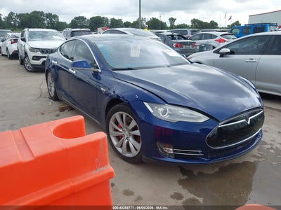 TESLA MODEL S 2016