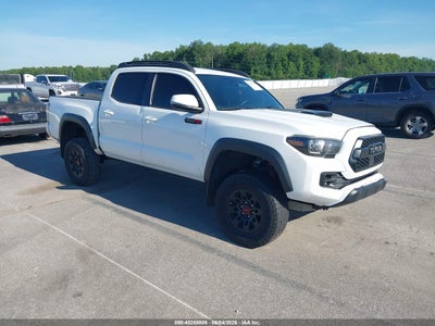 TOYOTA TACOMA 2018