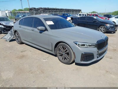 BMW 750 2022