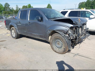 NISSAN FRONTIER 2017