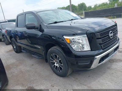 NISSAN TITAN 2023