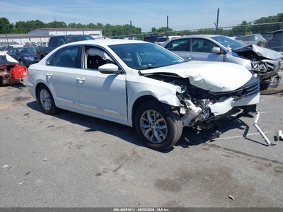 VOLKSWAGEN PASSAT 2016