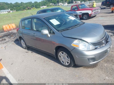 NISSAN VERSA 2011