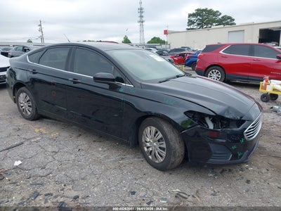 FORD FUSION 2019