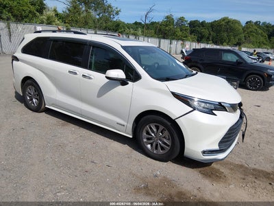 TOYOTA SIENNA 2021
