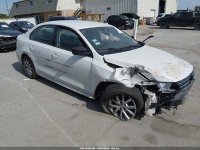 VOLKSWAGEN JETTA 2015