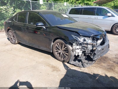 TOYOTA CAMRY 2018