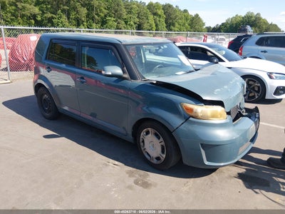 SCION XB 2010