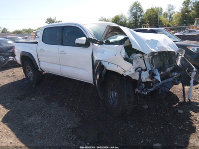 TOYOTA TACOMA 2018