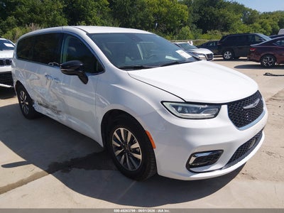 CHRYSLER PACIFICA HYBRID 2024