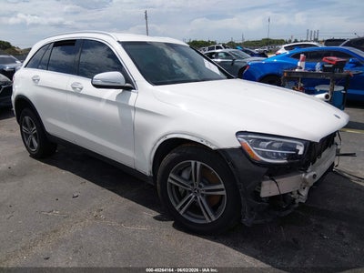 MERCEDES-BENZ GLC 300 2021