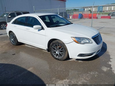 CHRYSLER 200 2012