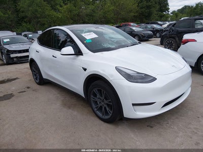 TESLA MODEL Y 2025