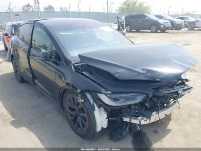 TESLA MODEL X 2024