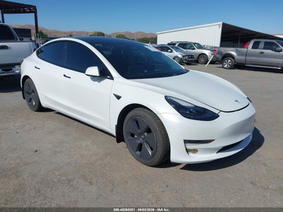 TESLA MODEL 3 2022