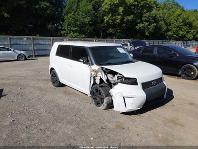 SCION XB 2010