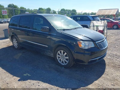 CHRYSLER TOWN & COUNTRY 2014