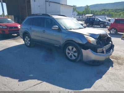 SUBARU OUTBACK 2011