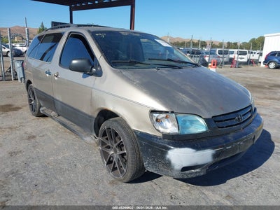 TOYOTA SIENNA 2001
