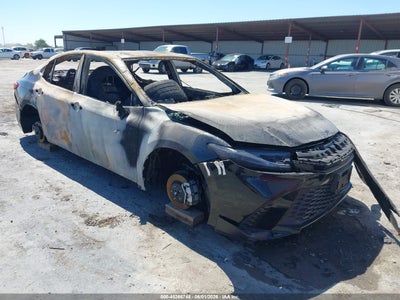 TOYOTA CAMRY 2026