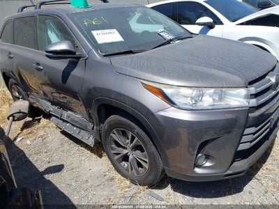 TOYOTA HIGHLANDER 2017