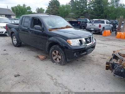 NISSAN FRONTIER 2013