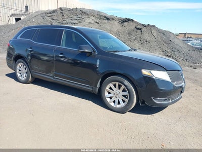 LINCOLN MKT 2013
