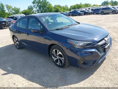 SUBARU LEGACY 2025