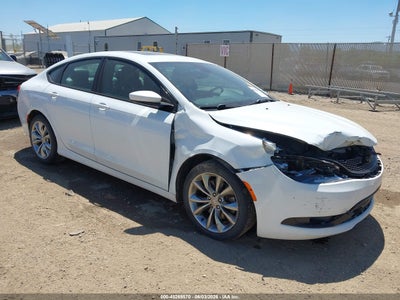 CHRYSLER 200 2015