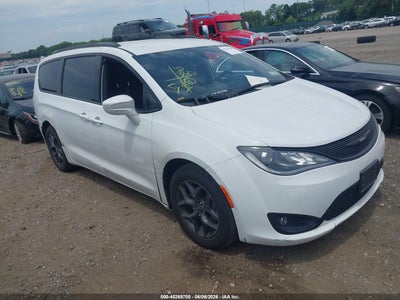 CHRYSLER PACIFICA 2018