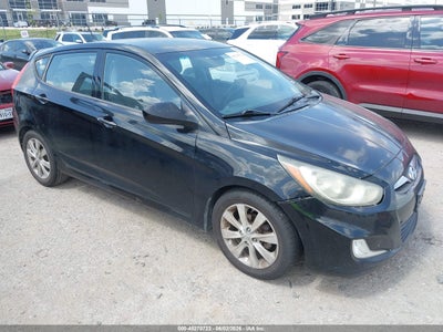 HYUNDAI ACCENT 2012