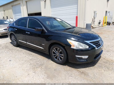 NISSAN ALTIMA 2015