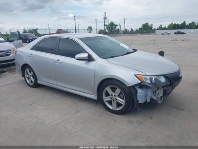 TOYOTA CAMRY 2014