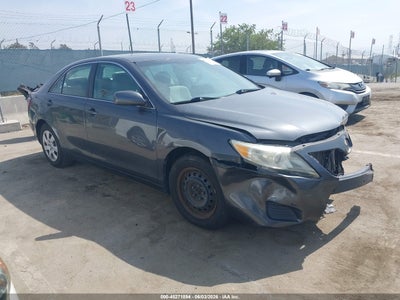 TOYOTA CAMRY 2011