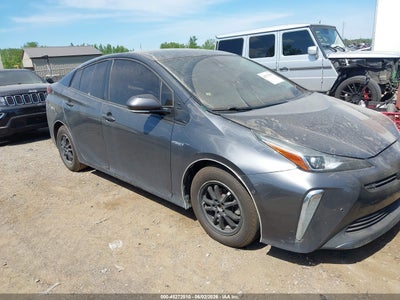 TOYOTA PRIUS 2019