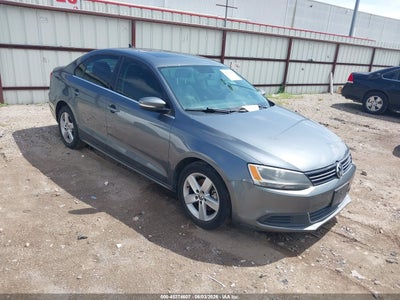 VOLKSWAGEN JETTA 2013