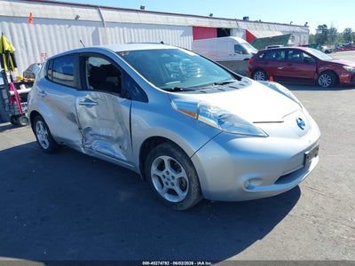 NISSAN LEAF 2013