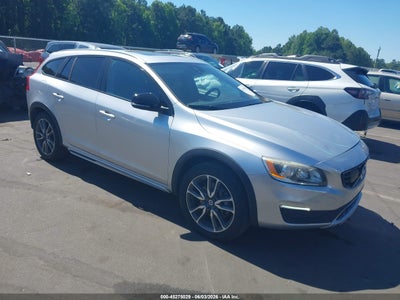 VOLVO V60 CROSS COUNTRY 2017
