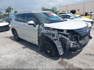 MITSUBISHI OUTLANDER 2022