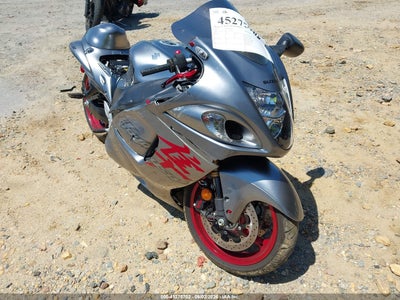 SUZUKI GSX1300 2019