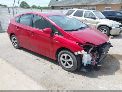 TOYOTA PRIUS 2014