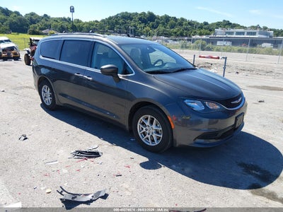CHRYSLER VOYAGER 2021