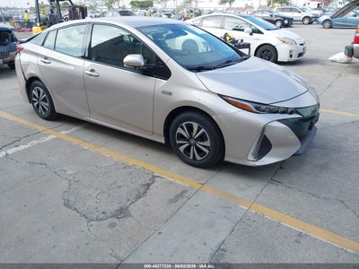 TOYOTA PRIUS PRIME 2017