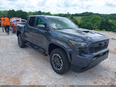 TOYOTA TACOMA 2025